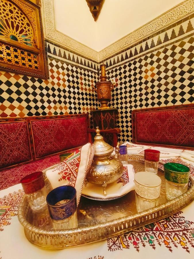 Riad Dar Kirami Fès Exteriör bild
