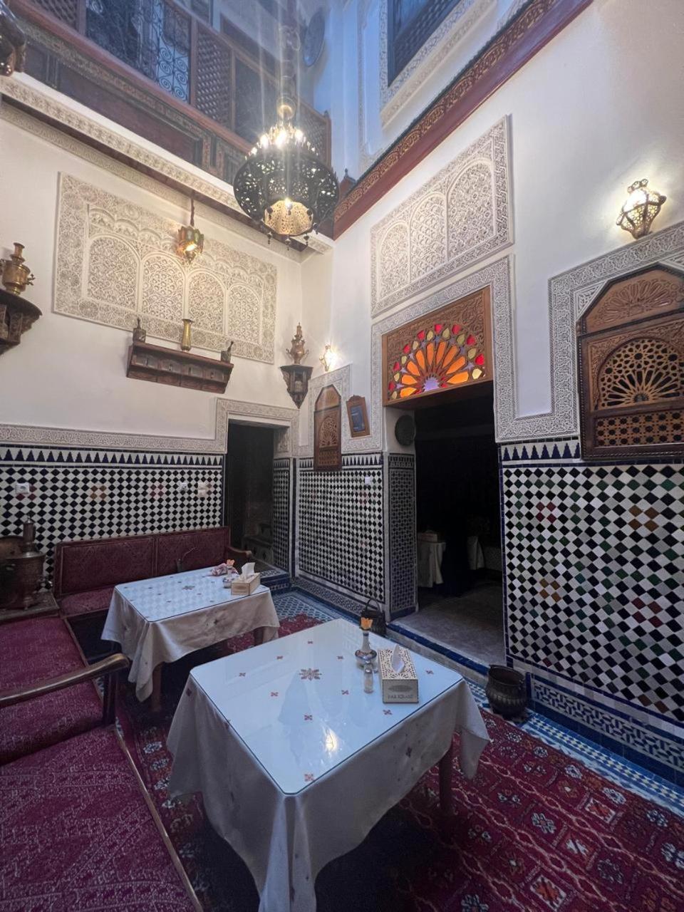 Riad Dar Kirami Fès Exteriör bild